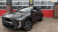 Grijs Gebruikt 2024 Toyota Yaris Cross Style SUV | € 29.495 (Eerlijke prijs)