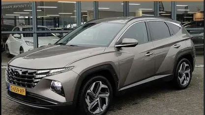 Occasion Hyundai Tucson Comfort 2023 Bruin (metallic) SUV