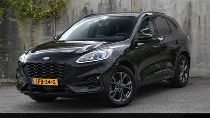 Occasion 2025 Ford Kuga ST-Line X SUV | € 29.995 (Eerlijke prijs)