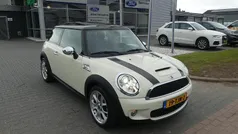 Wit Gebruikt 2008 Mini Cooper S Hatchback | € 7.795 (Eerlijke prijs)