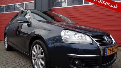 Occasion VW Jetta Comfortline 123 PK (90 kW) 2009 Grijs Sedan