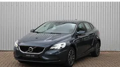 Blauw Gebruikt 2019 Volvo V40 Stationwagen | € 22.750 (Eerlijke prijs)