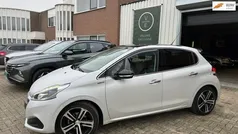 Gebruikt 2017 Peugeot 208 GT-line Hatchback | € 9.944 (Eerlijke prijs)