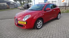 Rood Gebruikt 2014 Alfa Romeo MiTo Impression Hatchback | € 6.750 (Goede deal)