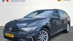 Zwart Gebruikt 2020 VW Passat GTE Stationwagen | € 20.345 (Eerlijke prijs)