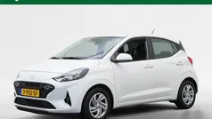Wit Gebruikt 2023 Hyundai i10 Comfort Hatchback | € 15.940 (Eerlijke prijs)