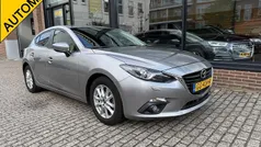 Grijs Gebruikt 2015 Mazda 3 Hatchback | € 14.950 (Eerlijke prijs)