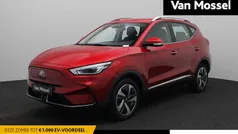 Rood Gebruikt 2023 MG ZS Comfort Sedan | € 26.400 (Eerlijke prijs)