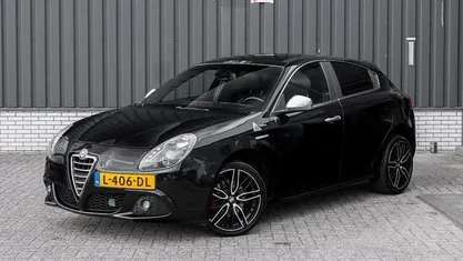 Zwart Gebruikt 2012 Alfa Romeo Giulietta Distinctive Hatchback | € 7.950 (Eerlijke prijs)