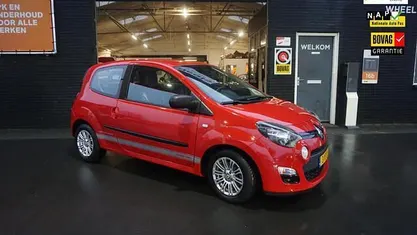 Occasion 2014 Renault Twingo LIMITED Hatchback | € 6.795 (Eerlijke prijs)