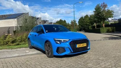Blauw Gebruikt 2021 Audi A3 Sportback Hatchback | € 30.000 (Eerlijke prijs)