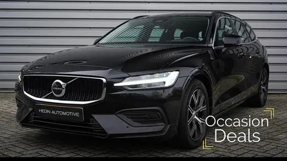 Zwart Gebruikt 2022 Volvo V60 Core Stationwagen | € 34.995 (Eerlijke prijs)