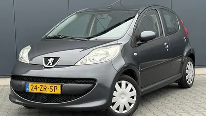Grijs Gebruikt 2008 Peugeot 107 Hatchback | € 1.990 (Eerlijke prijs)
