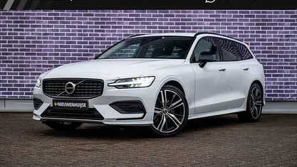 Occasion Volvo V60 Momentum 163 PK (119 kW) 2021 Wit Stationwagen