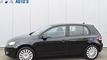Zwart Gebruikt 2011 VW Golf VI Highline Hatchback | € 4.475 (Goede deal)