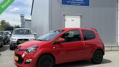 Rood Gebruikt 2012 Renault Twingo Collection Hatchback | € 3.950 (Eerlijke prijs)