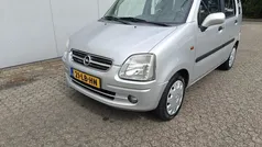 Grijs Gebruikt 2002 Opel Agila Elegance Hatchback | € 1.349 (Eerlijke prijs)