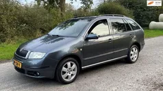 Grijs Gebruikt 2008 Skoda Fabia Stationwagen | € 3.000 (Goede deal)