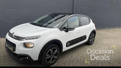 Wit Occasion 2019 Citroën C3 Feel Hatchback | € 9.900 (Eerlijke prijs)