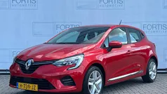 Rood Gebruikt 2020 Renault Clio V Zen Hatchback | € 13.900 (Eerlijke prijs)