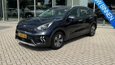 (b4u) gravity blue m Gebruikt 2020 Kia Niro SUV | € 22.900 (Eerlijke prijs)
