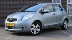 Grijs Gebruikt 2006 Toyota Yaris Hatchback | € 4.650 (Eerlijke prijs)
