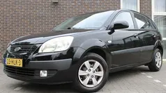 Gebruikt 2009 Kia Rio Hatchback | € 3.450 (Eerlijke prijs)