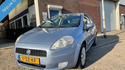 Occasion Fiat Grande Punto 77 PK (56 kW) 2006 Blauw Hatchback