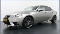Grijs Gebruikt 2015 Lexus IS300h Sedan | € 16.850 (Goede deal)