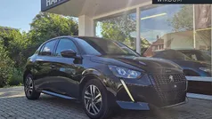 Zwart Gebruikt 2023 Peugeot 208 Allure Hatchback | € 18.945 (Eerlijke prijs)