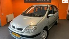 Zilver Gebruikt 2001 Renault Scénic Luxe MPV | € 1.650 (Eerlijke prijs)