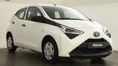 Wit Gebruikt 2021 Toyota Aygo Hatchback | € 11.499 (Eerlijke prijs)