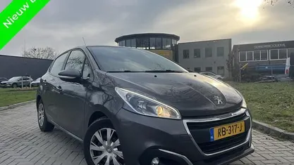Occasion 2017 Peugeot 208 Hatchback | € 4.799 (Goede deal)