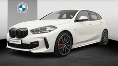 Wit Gebruikt 2024 BMW 118 Comfort Edition Hatchback | € 36.900 (Eerlijke prijs)