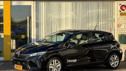 Occasion 2025 Renault Clio V Evolution Hatchback | € 25.045 (Eerlijke prijs)