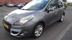 Grijs Gebruikt 2010 Renault Scénic III Dynamique MPV | € 4.950 (Eerlijke prijs)