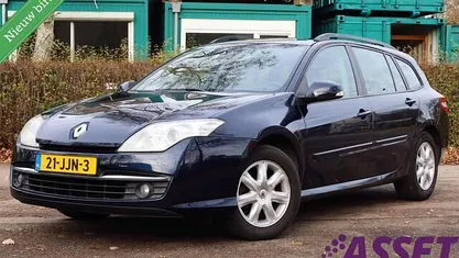 Occasion 2009 Renault Laguna III Expression Stationwagen | € 3.495 (Eerlijke prijs)