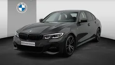 Grijs, metallic lak Gebruikt 2020 BMW 320 Executive Sedan | € 32.950 (Eerlijke prijs)