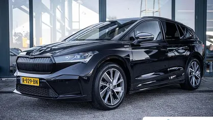 Occasion Skoda Enyaq iV SportLine 150 kW (204 PK) 2022 Zwart SUV