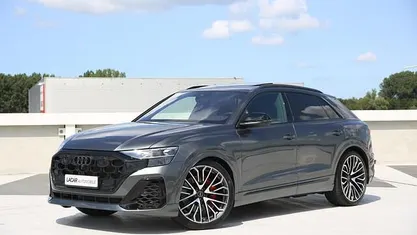 Gebruikt 2025 Audi Q8 Competition SUV | € 116.850 (Goede deal)