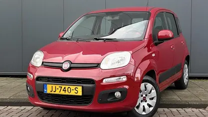 Gebruikt 2016 Fiat Panda Lounge Hatchback | € 6.400 (Eerlijke prijs)