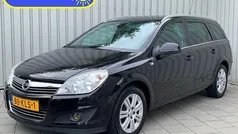 Zwart Gebruikt 2010 Opel Astra Cosmo Stationwagen | € 2.945 (Eerlijke prijs)