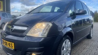 Grijs Gebruikt 2007 Opel Meriva MPV | € 1.749 (Eerlijke prijs)