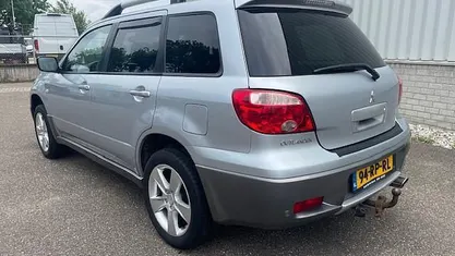 Grijs Gebruikt 2005 Mitsubishi Outlander Invite+ SUV | € 2.350 (Eerlijke prijs)