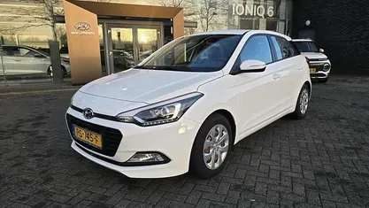 Occasion 2018 Hyundai i20 Comfort Hatchback | € 12.950 (Eerlijke prijs)