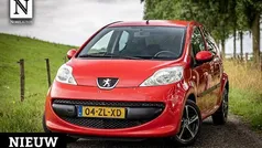 Rood Gebruikt 2008 Peugeot 107 Urban Move Hatchback | € 1.990 (Goede deal)