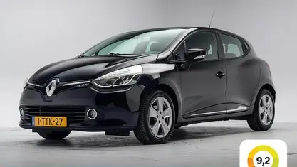 Zwart Gebruikt 2014 Renault Clio IV Expression Hatchback | € 6.445 (Eerlijke prijs)