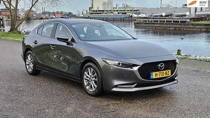 Occasion 2020 Mazda 3 Comfort Sedan | € 18.750 (Eerlijke prijs)