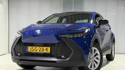 Occasion 2025 Toyota C-HR Active SUV | € 39.400 (Eerlijke prijs)