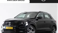 Zwart Gebruikt 2021 VW T-Roc R-line SUV | € 29.895 (Eerlijke prijs)